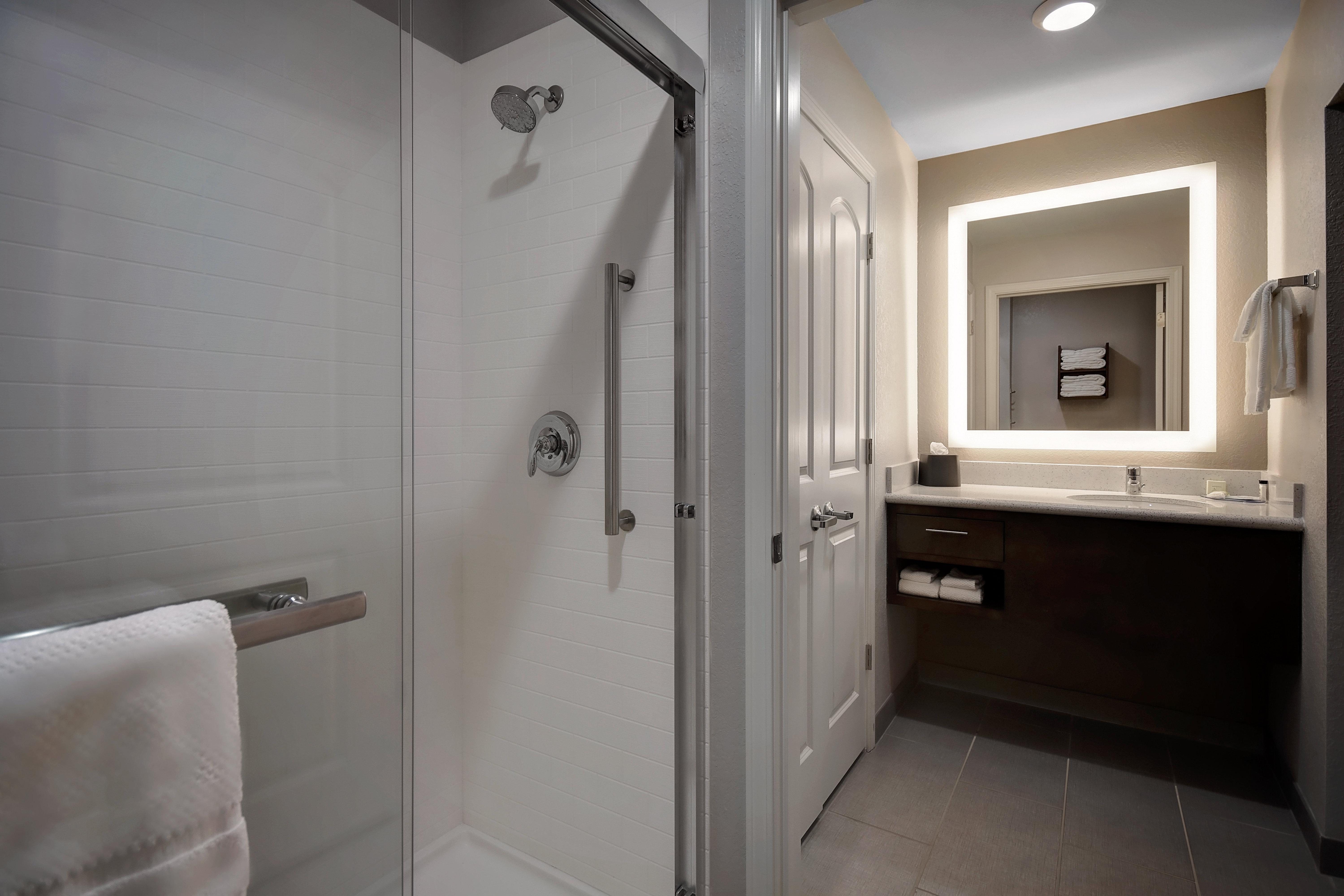 Staybridge Suites - Holland By Ihg Exterior foto